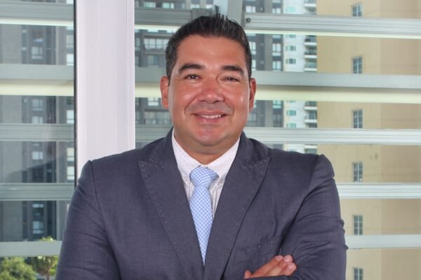 El Salvador Signs Crypto Regulation Agreement with Paraguay Juan Carlos Reyes of the National Commission of Digital Assets in El Salvador (CNAD)